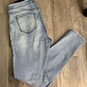 Maternity straight Leg Light Blue Jeans size M
Size M